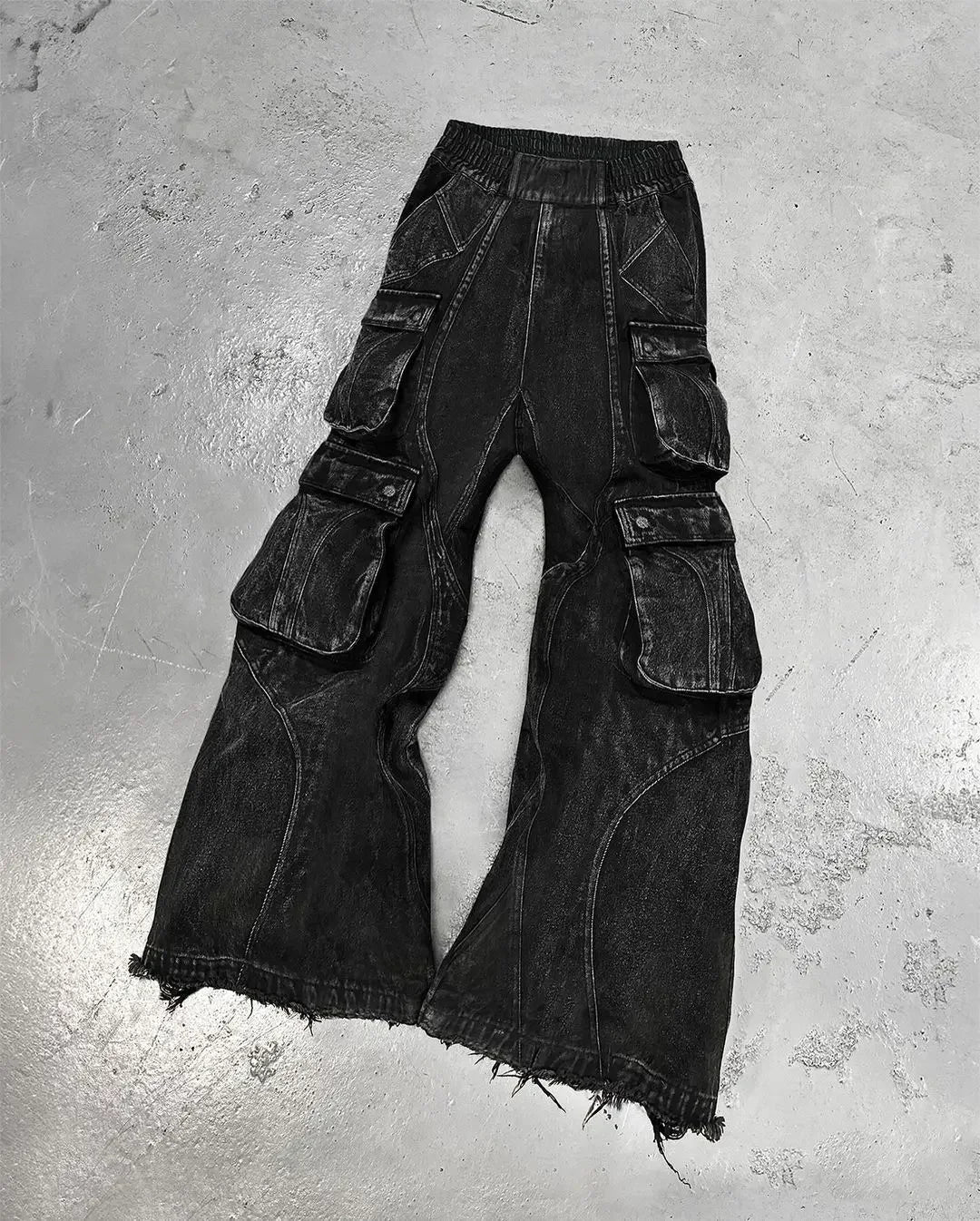 RAW EDGE JEANS®